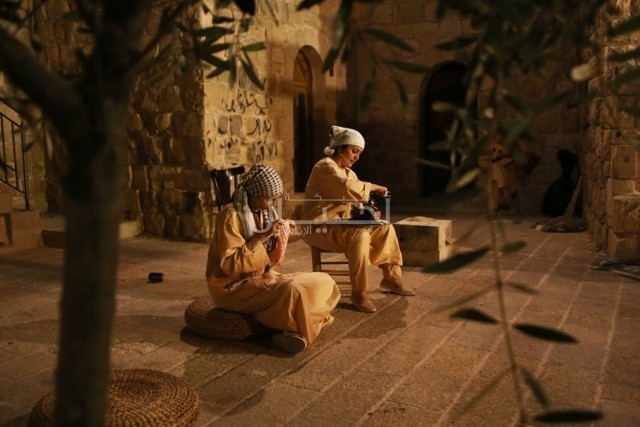 البيت الدنماركي ينظم مسرحية الحجارة الحية في بلدة بيرزيت